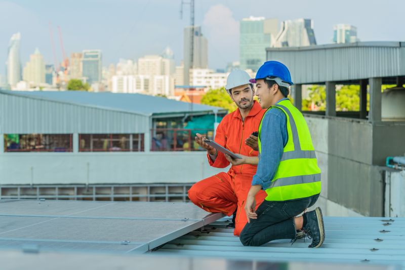 Roofing Contractor Consultation